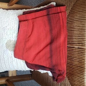 Distortion board shorts, red strips, size L